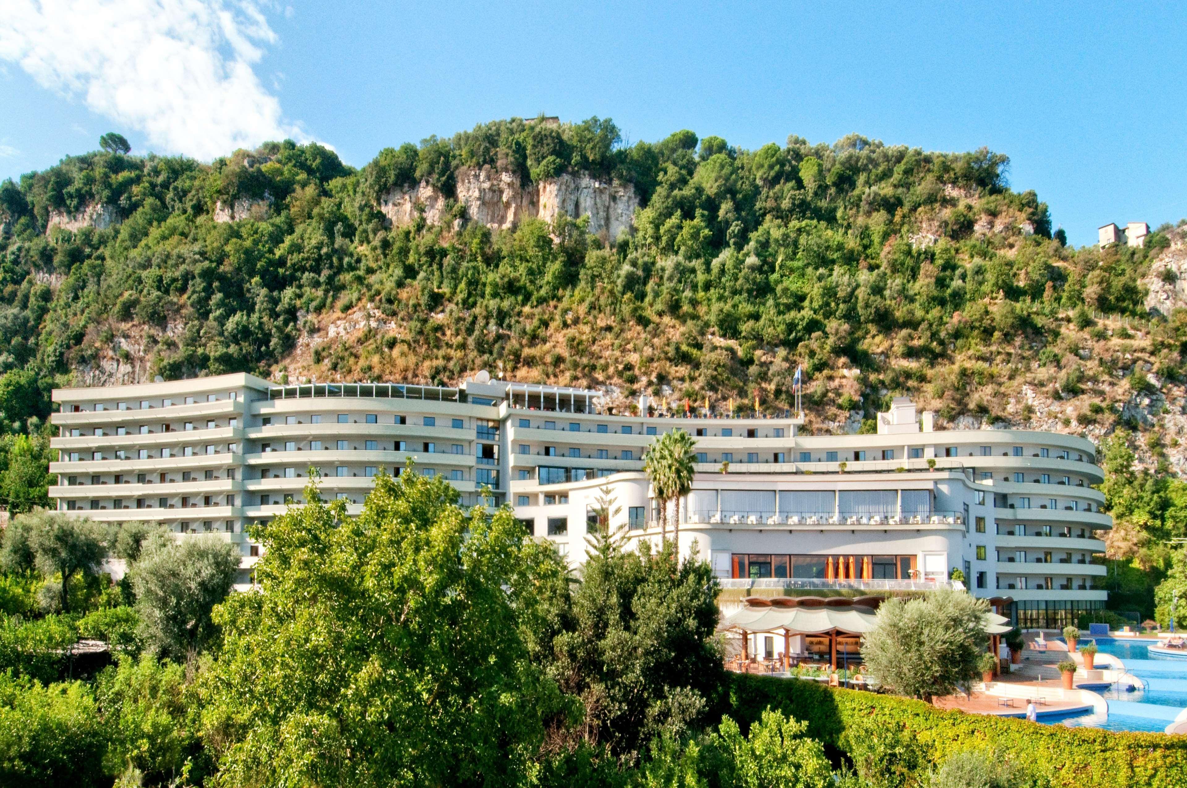 Hilton Sorrento Palace Esterno foto