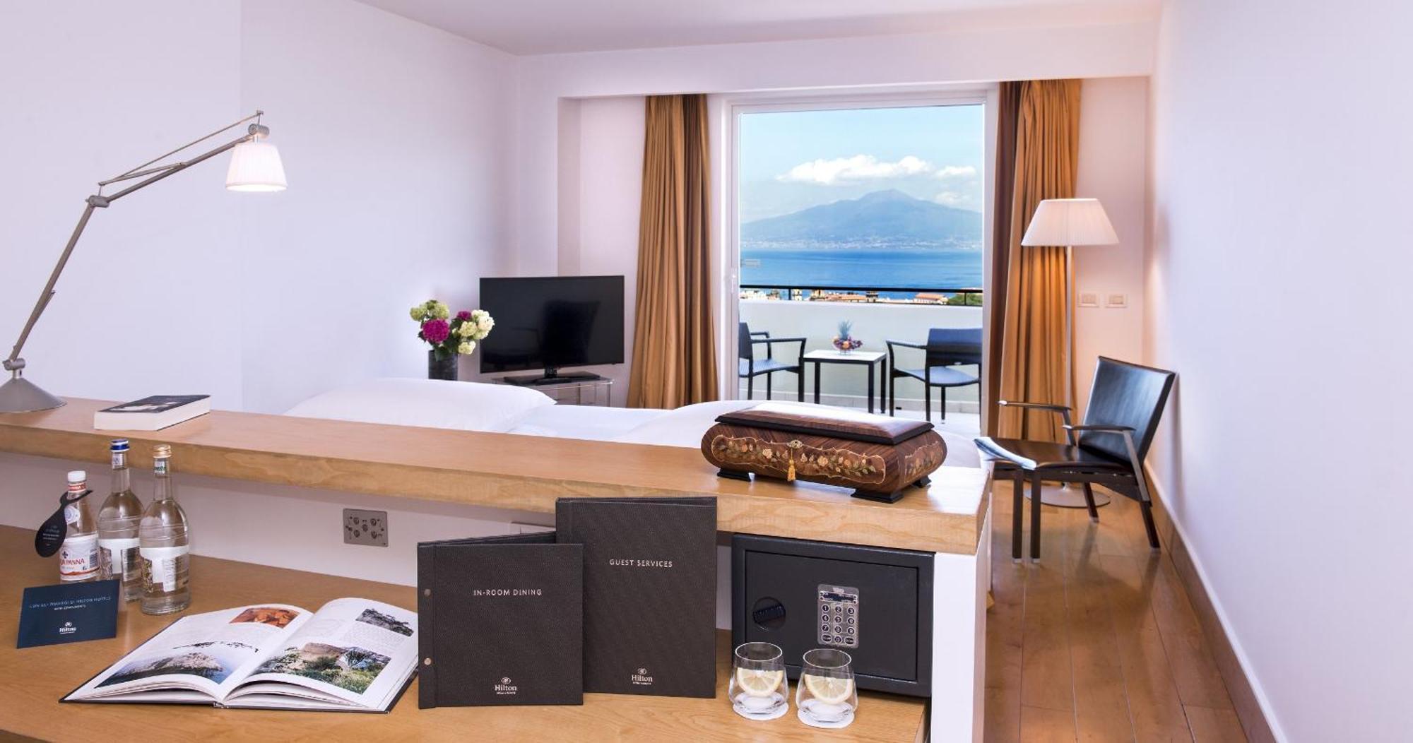 Hilton Sorrento Palace Esterno foto